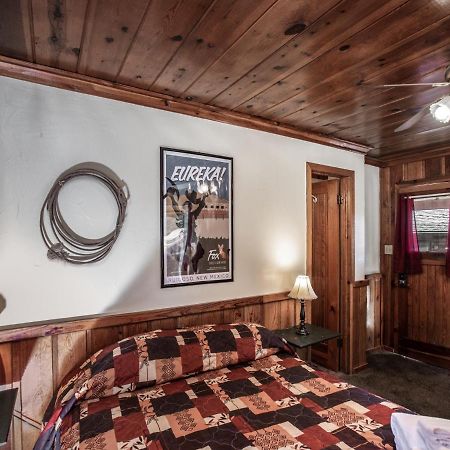 Apache Village Cabinette 11, Queen Bed, Midtown, Sleeps 2 鲁伊多索 外观 照片