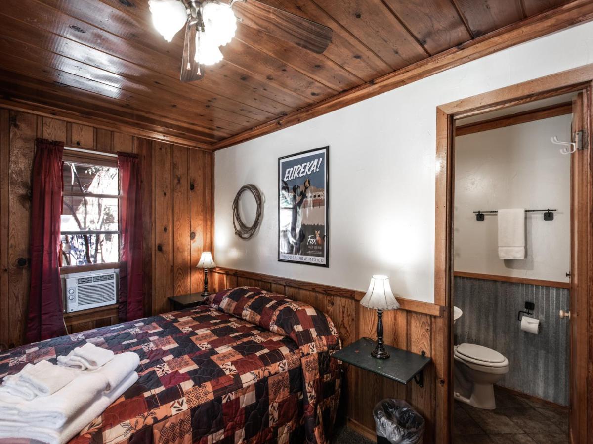 Apache Village Cabinette 11, Queen Bed, Midtown, Sleeps 2 鲁伊多索 外观 照片